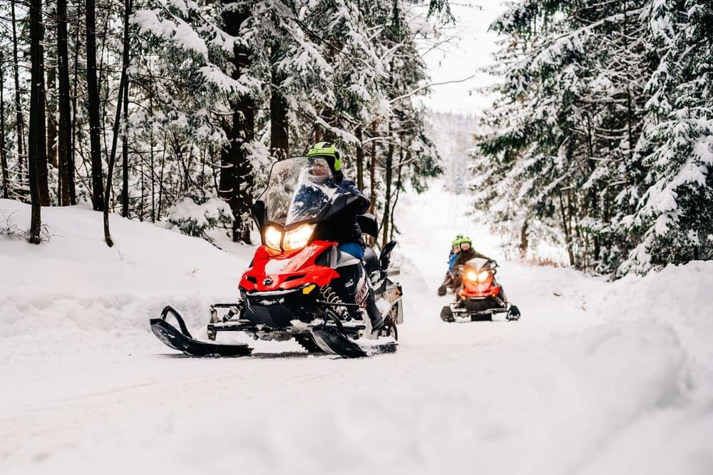 Snowmobiles – 2 hours